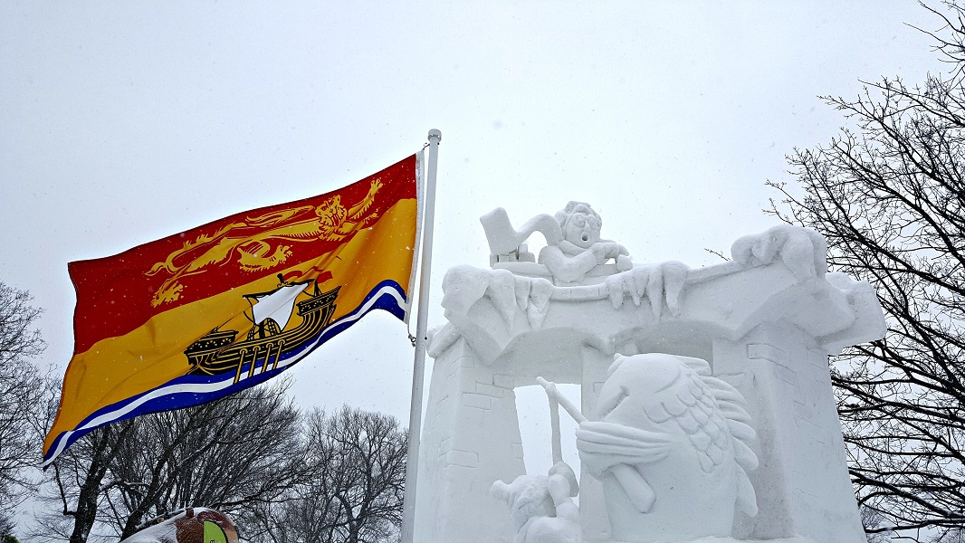 Snowflake-Kingdom-NB-Snow-Sculpture-CBH